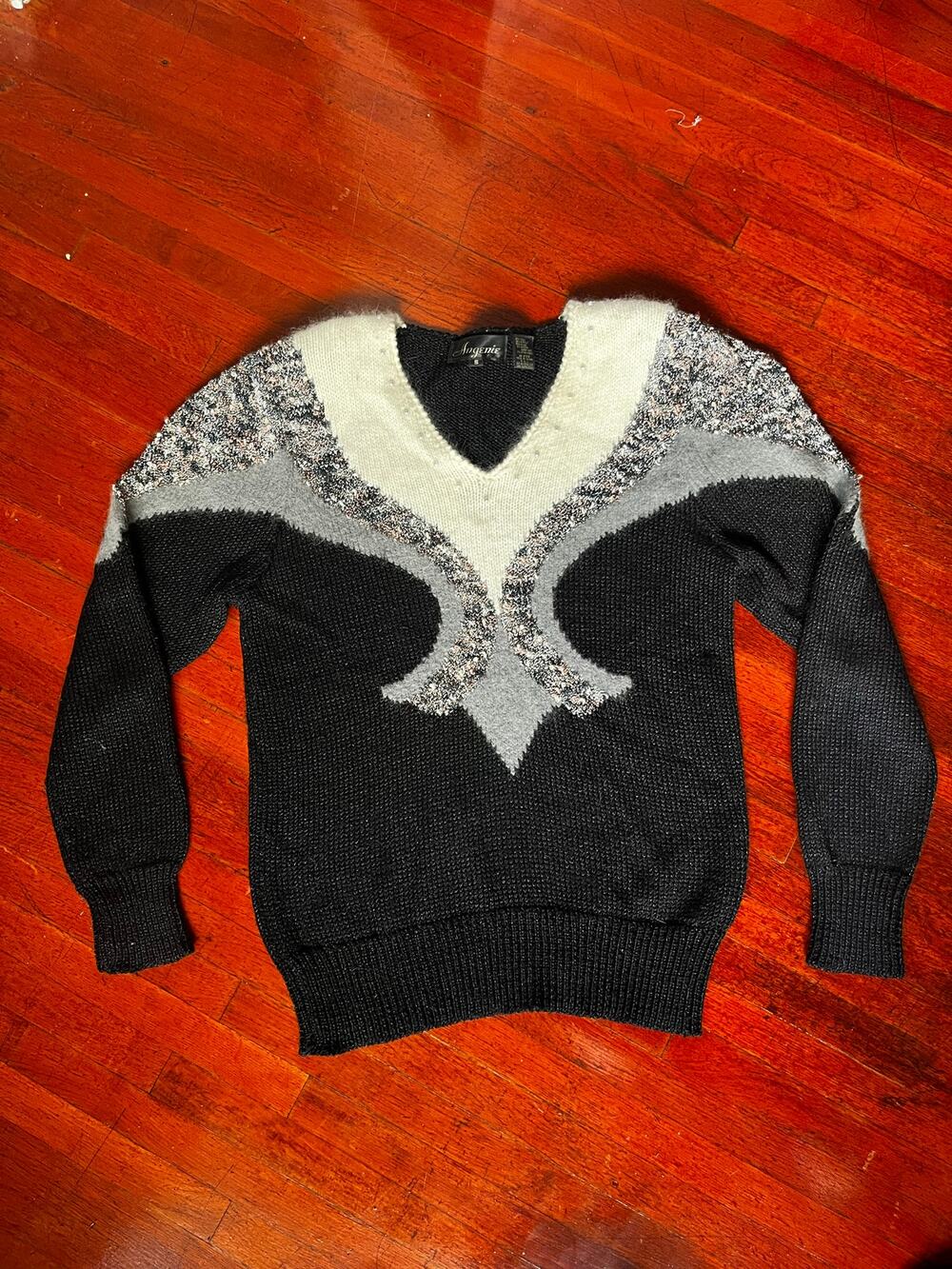 Vintage 80s Angenie Black White Gray Abstract Wool Acrylic Fuzzy Sweater Small